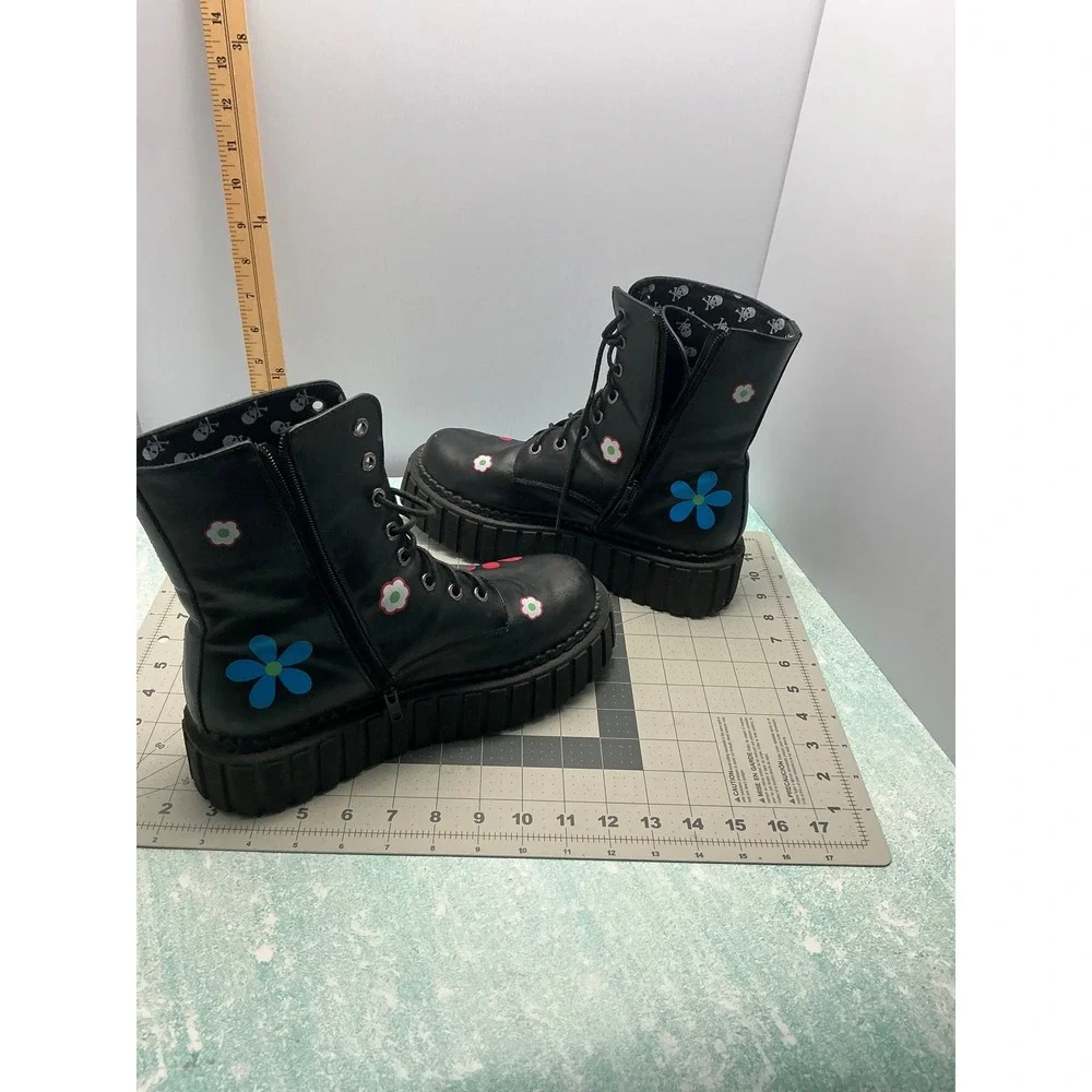 Lamoda Womens Black Floral Platform Combat Boots Chunky Lug Sole Skull Lining - Picture 9 of 16